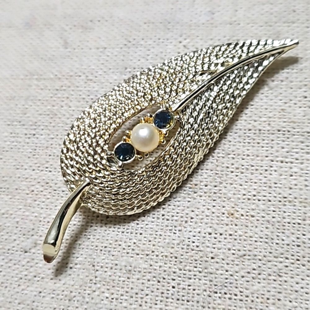 Vintage Marcel Boucher Signed Numbered Rhinestone Leaf Brooch